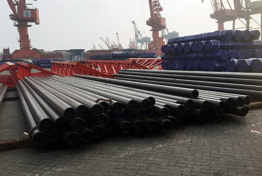 What is the history and development of seamless steel tube